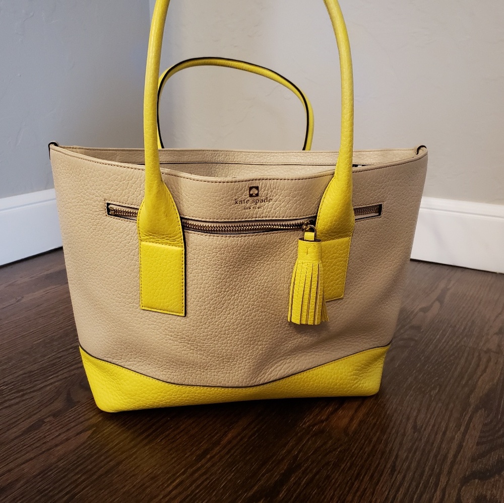 Kate Spade Purse - Picture 2 of 4